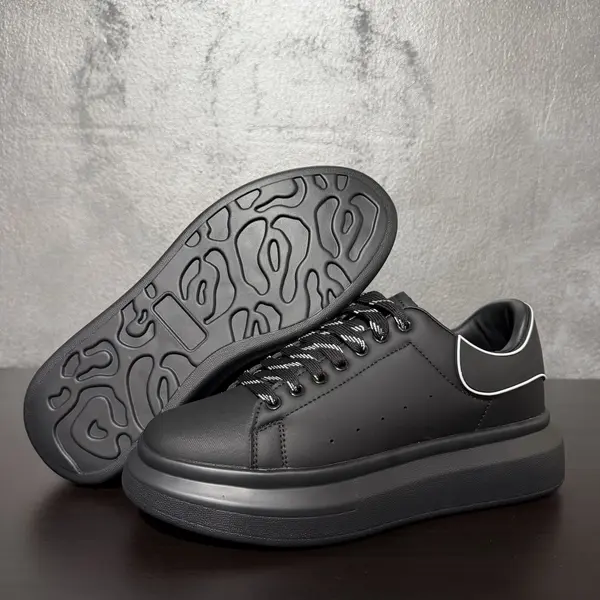 ADIDASI ALEXANDER FULL-BLACK MINIMAL PREMIUM – STREET STYLE (MĂRIME: 39)