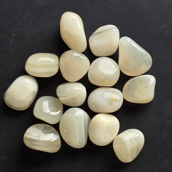 Agat alb piatra rulata mini