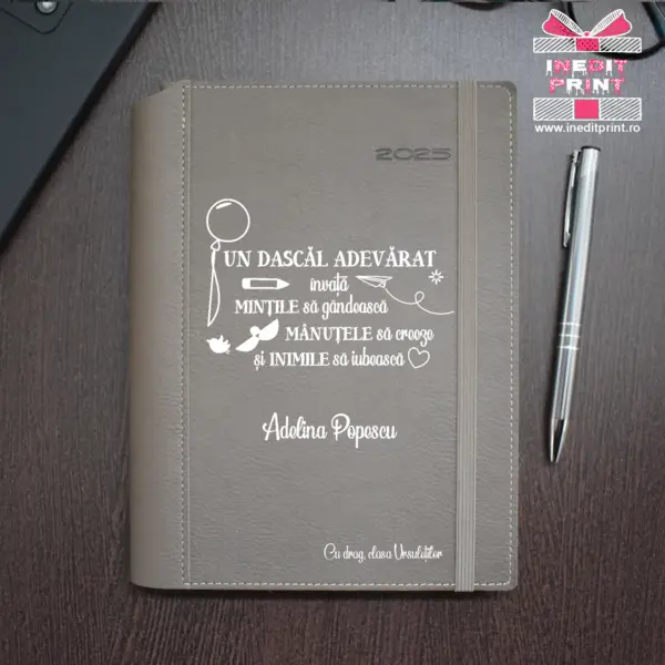 Agenda personalizata 2025 Dascal adevarat AP8 BEJ BORNEO, DELUXE PREMIUM