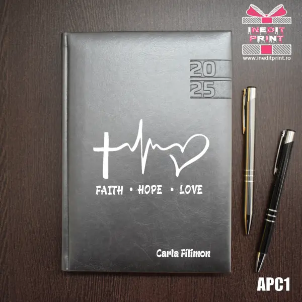 Agenda personalizata 2025 Faith Hope Love APC1 DELUXE PREMIUM, GRI NARNI