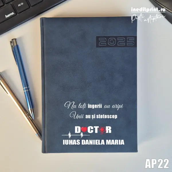 Agenda personalizata 2025 Ingeri cu stetoscop AP22 ALBASTRU TEANO, DELUXE PREMIUM