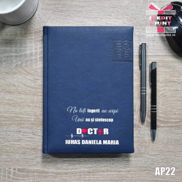 Agenda personalizata 2025 Ingeri cu stetoscop AP22 ALBASTRU CHIAVENNA, DELUXE PREMIUM