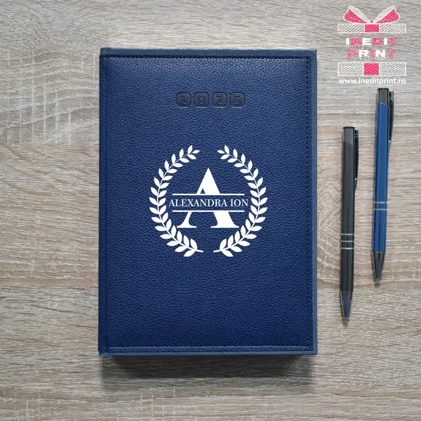 Agenda personalizata 2025 Initiala + Nume AP4 ALBASTRU-ALGHERO, DELUXE PREMIUM