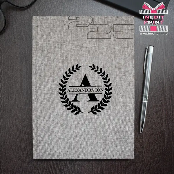 Agenda personalizata 2025 Initiala + Nume AP4 BEJ FIORANO, DELUXE PREMIUM