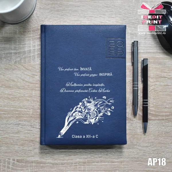 Agenda personalizata 2025 Profesor grozav AP18 ALBASTRU CHIAVENNA, DELUXE PREMIUM
