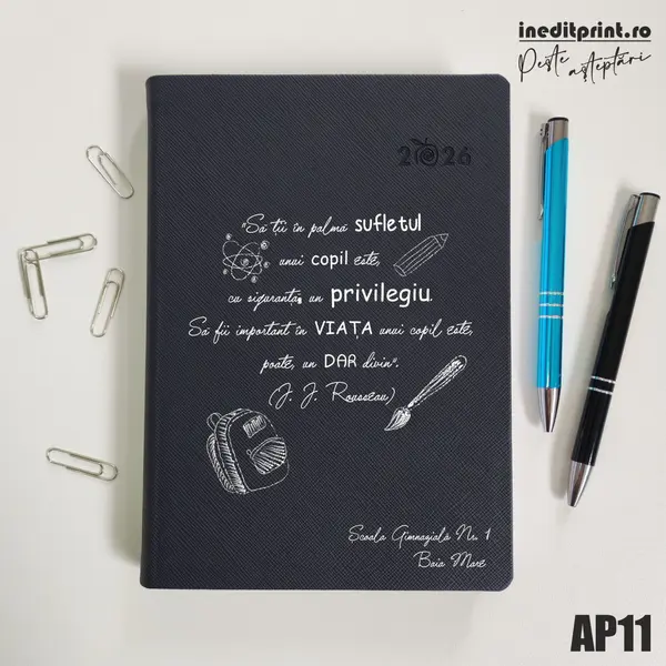 Agenda personalizata 2026 Citat educatie AP11 DELUXE PREMIUM, Ortisei Albastru