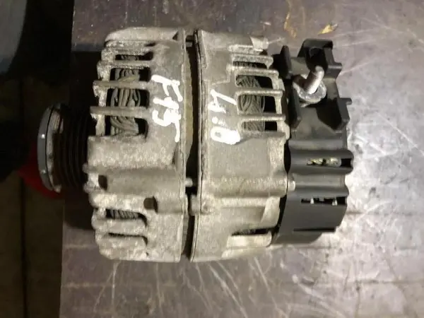 Alternator 8570675 BMW Seria 5 (2010-2017) [F10] 3.0d 4.0d 220a