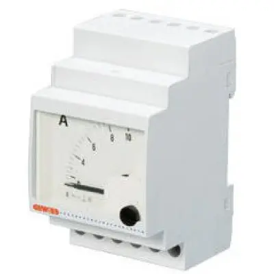 Ampermetru analog conectare directa 0-30A 3 module Gewiss GW96873
