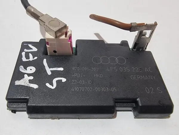 Amplificator antena 4F5035225AC Audi A6 (2004-2011) [4F2, C6]