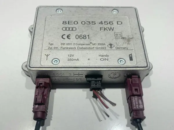Amplificator antena 8E0035456D Audi A6 (2004-2011) [4F2, C6]