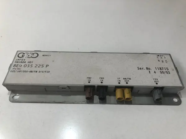 Amplificator antena 8e9035225p Audi A4 (2004-2008) [8EC, B7]