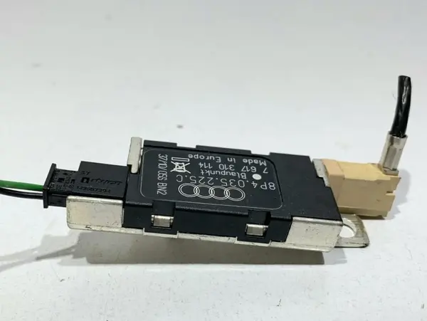 Amplificator antena 8P4035225C Audi A3 (2003-2008) [8P1]
