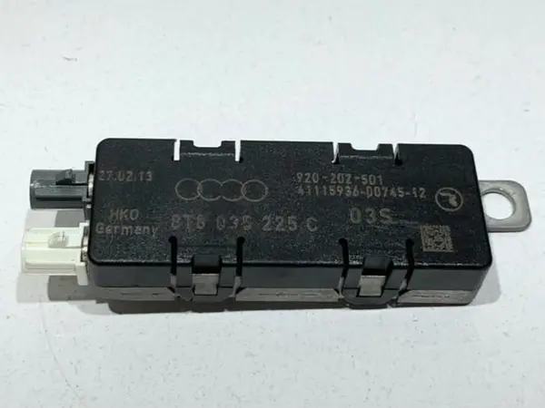 Amplificator antena 8T8035225C Audi A4 (2007-2011) [8K2, B8]