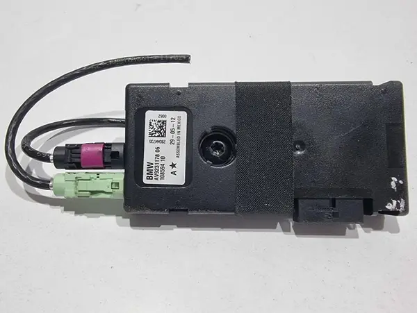 Amplificator antena 9231178 BMW Seria 1 (2010-2015) [F21]