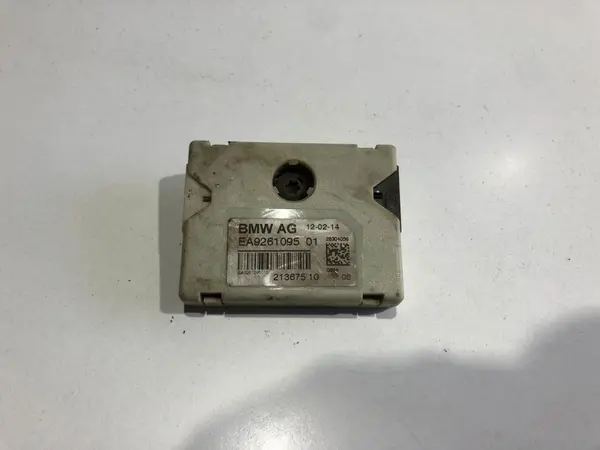 Amplificator antena 9261095 01 BMW Seria 7 (2008-2015) [F01, F02]