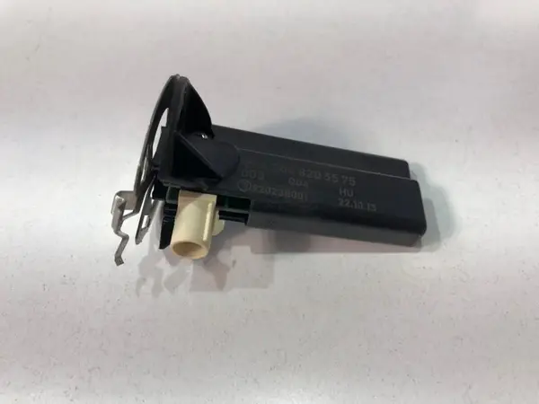 Amplificator antena a2048205575 Mercedes CLS (2011->) [C218] w218