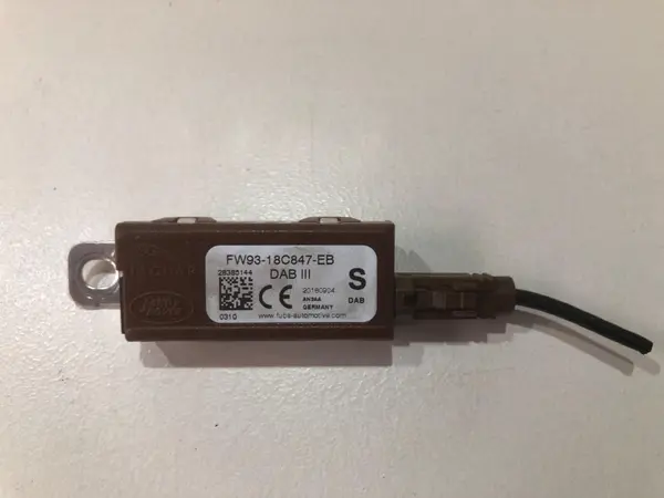 Amplificator antena fw93-18c847-eb Land Rover Range Rover Velar (2017->) [L560]