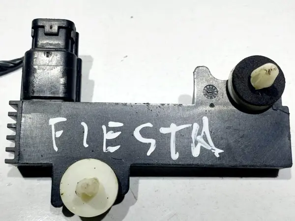 Amplificator antena keyless DS7T-15603-CA Ford Fiesta 7 (2008-2012) [MK7]