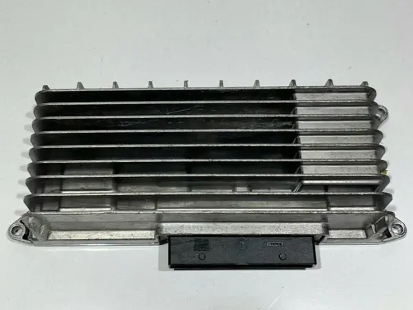 Amplificator audio 8T0035223AB Audi A5 (2007-2011) [8T3]