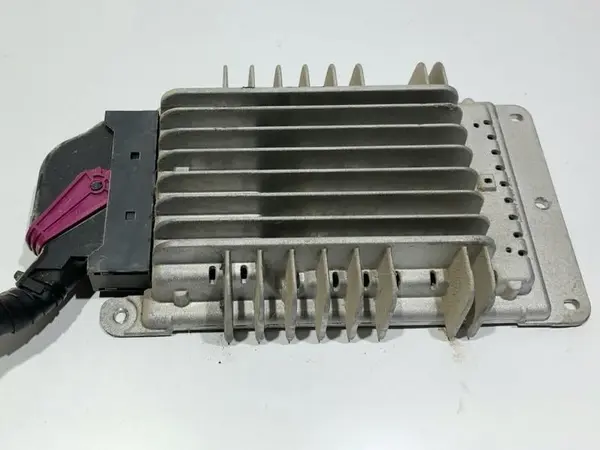 Amplificator audio bose 8P4035223 Audi A3 facelift (2008-2013) [8P1]