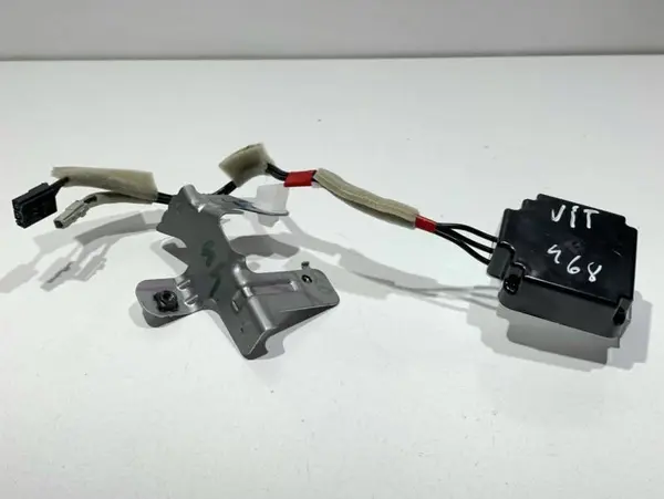 Antena gps 3B325-63U00 Suzuki Vitara 4 facelift (2018-2024)