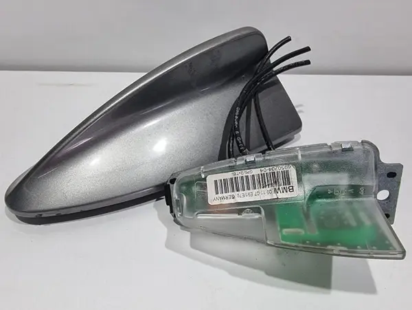 Antena radio 6950704 BMW Seria 5 (2010-2017) [F11]