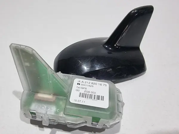 Antena radio A2128201675 Mercedes E-Class (2009->) [W212]
