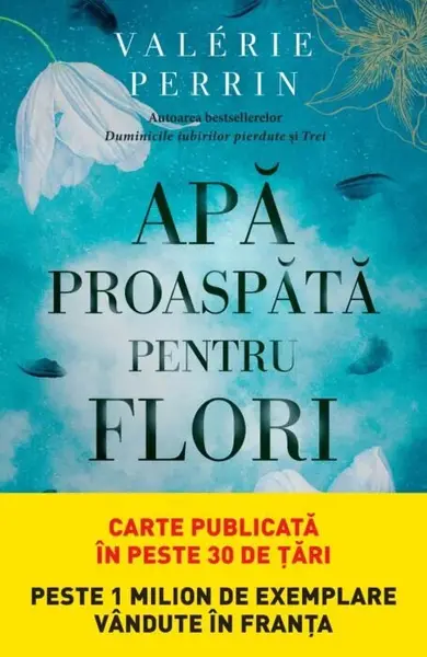 Apă proaspătă pentru flori