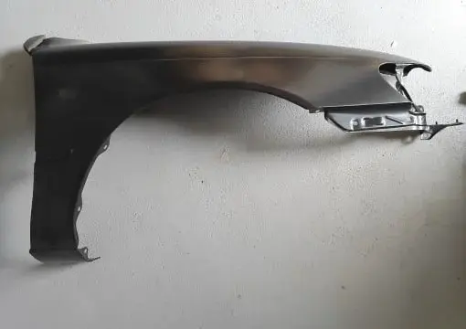 Aripa fata dreapta cu locas semnalizator potrivit TOYOTA COROLLA 05.92-04.97 Resigilat
