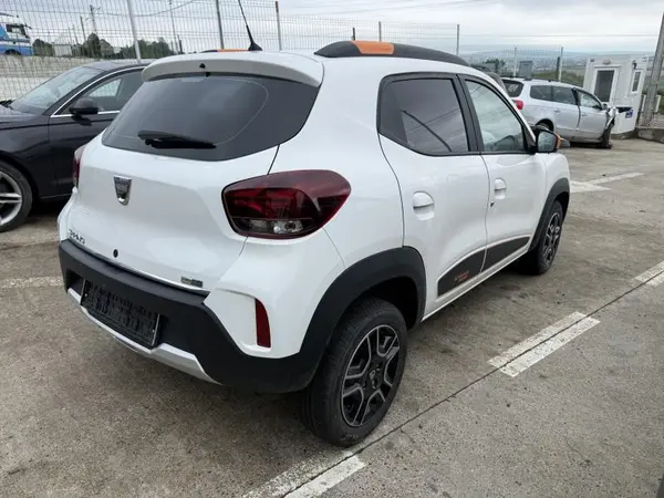 Aripa spate dreapta culoare alba Dacia Spring facelift (2022-2024)