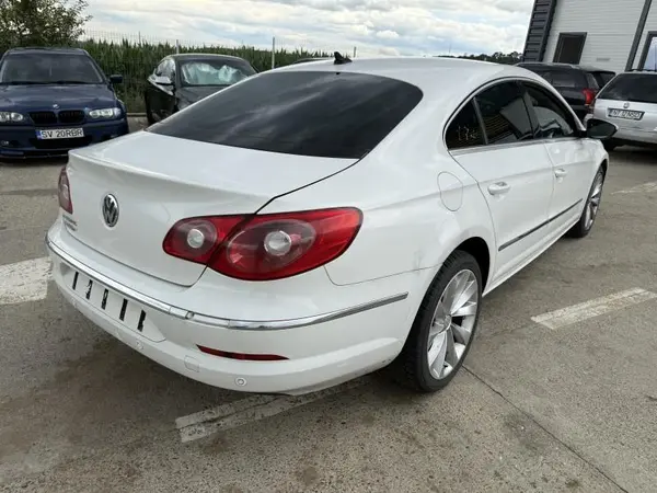 Aripa spate dreapta culoare alba - lb9a Volkswagen Passat CC (2008-2012)