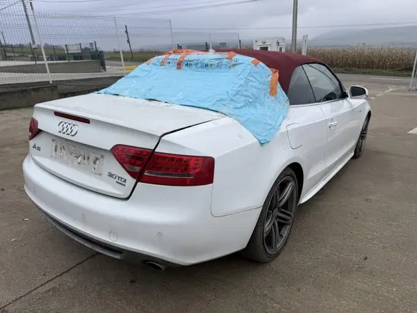 Aripa spate dreapta culoare alba - ly9c Audi A5 (2007-2011) [8T3]