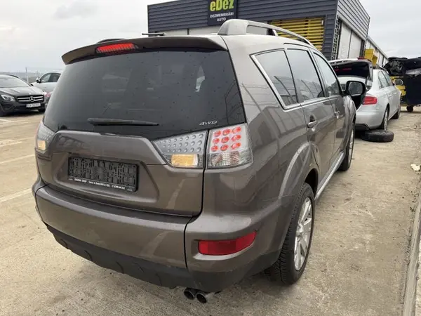 Aripa spate dreapta culoare maro Citroen C-Crosser (2007-2012)