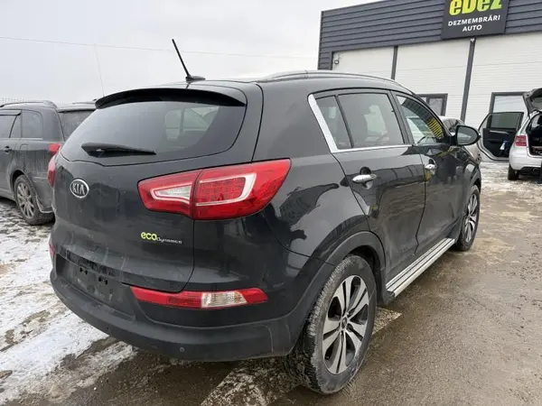 Aripa spate dreapta culoare negru - black pearl Kia Sportage (2010-2015)