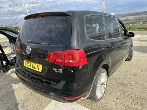 Aripa spate dreapta culoare negru - la7w Volkswagen Sharan (2010-2015) [7N]