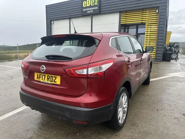 Aripa spate dreapta culoare roșu metalizat - naj Nissan Qashqai 2 (2013-2016) [J11]