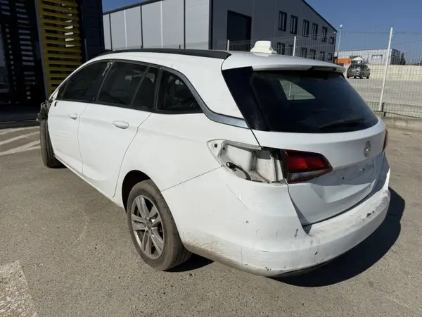 Aripa spate stanga culoare alb - gaz (40r) Opel Astra K facelift (2019 2021)