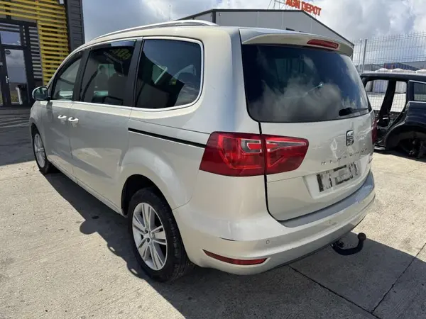 Aripa spate stanga culoare argintiu metalic - lr7l Seat Alhambra 2 (2010-2015)
