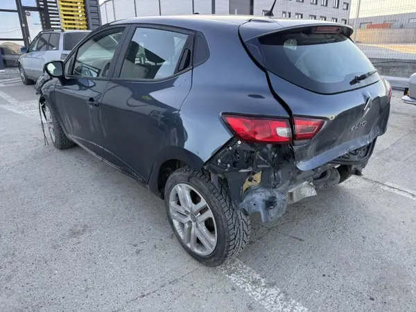 Aripa spate stanga culoare gri Renault Clio 4 facelift (2016-2019)