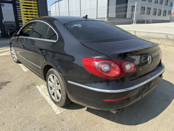 Aripa spate stanga culoare negru - lc9x Volkswagen Passat CC (2008-2012)