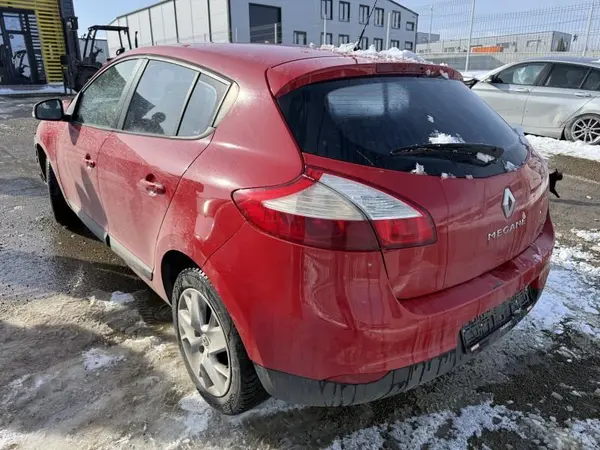 Aripa spate stanga culoare rosie Renault Megane 3 facelift (2012-2016)