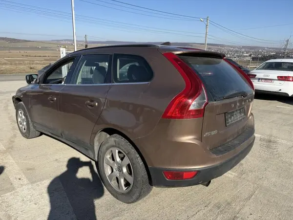 Aripa spate stanga culoare terra bronze Volvo XC60 (2008-2013)