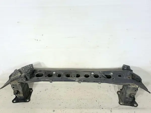 Armatura bara fata Ford Focus 3 (2011-2015)