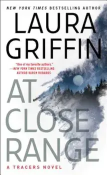 At Close Range, Paperback/Laura Griffin