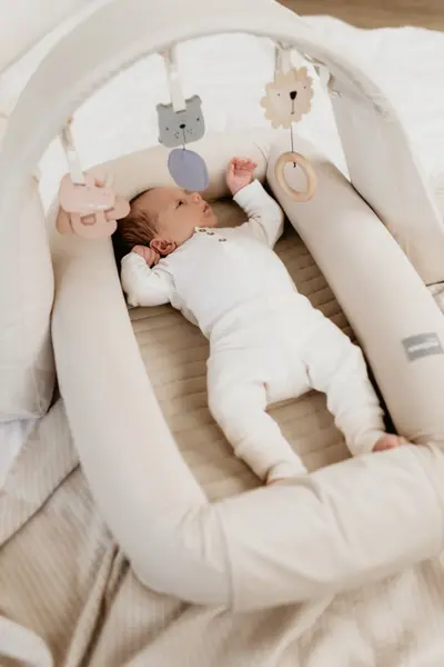 Baby nest modular cu arcada de jucarii 3in1 gri Sleepee