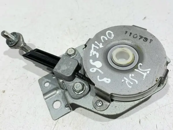 Balama capota spate stanga Mitsubishi Outlander 2 (2006-2012)