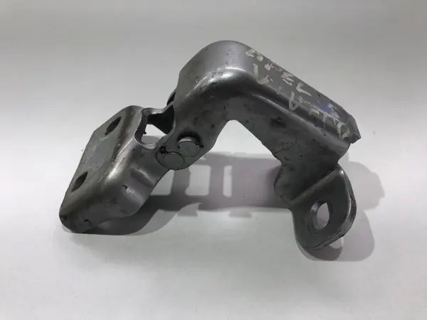 Balama usa dreapta fata inferioara (jos) 804005400r Renault Trafic 3