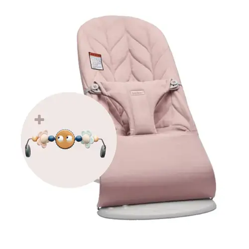 Balansoar BabyBjorn Bliss Dusty Pink cu aspect delicat de petala, tesatura matlasata, cu bara de jucarii inclusa