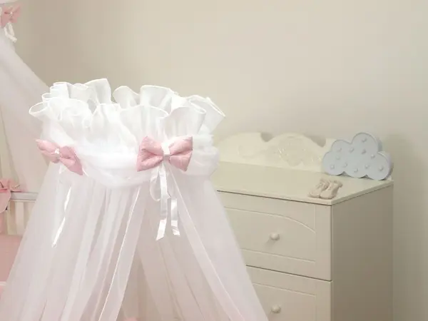 Baldachin din tul pentru patut bebe Sky Bunny Pink 160 x 600 cm