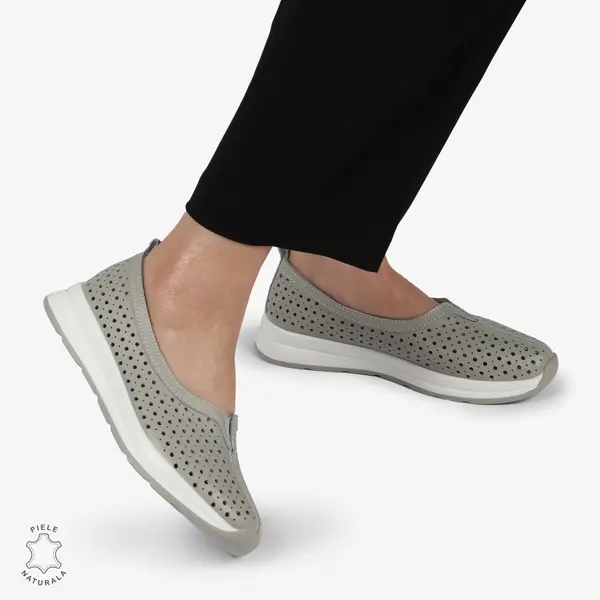 Balerini dama din Piele Naturala PERFORATA CU FUNDITA CRL1417 GRI